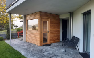 aussensauna-unter-vordach