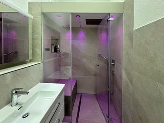 dampfdusche-in-nische