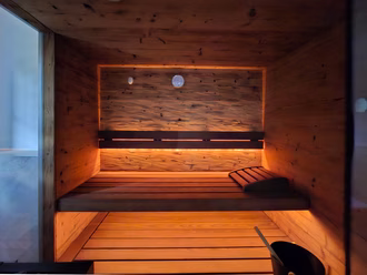 finesse-sauna-thermo-fichte-gehackt-gebürstet (3)