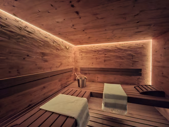 finesse-sauna-thermo-fichte-gehackt-gebürstet (4)