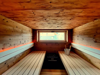 finesse-sauna-thermo-fichte-gehackt-gebürstet (8)