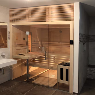 sauna-mit-glasfront-und-blende-classico