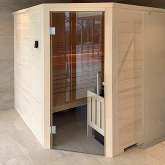sauna.mit-abgeschrägtem-eingang