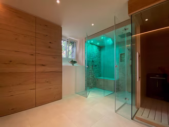 wellnessraum-im-keller-mit-sauna-dusche-dampfbad-17